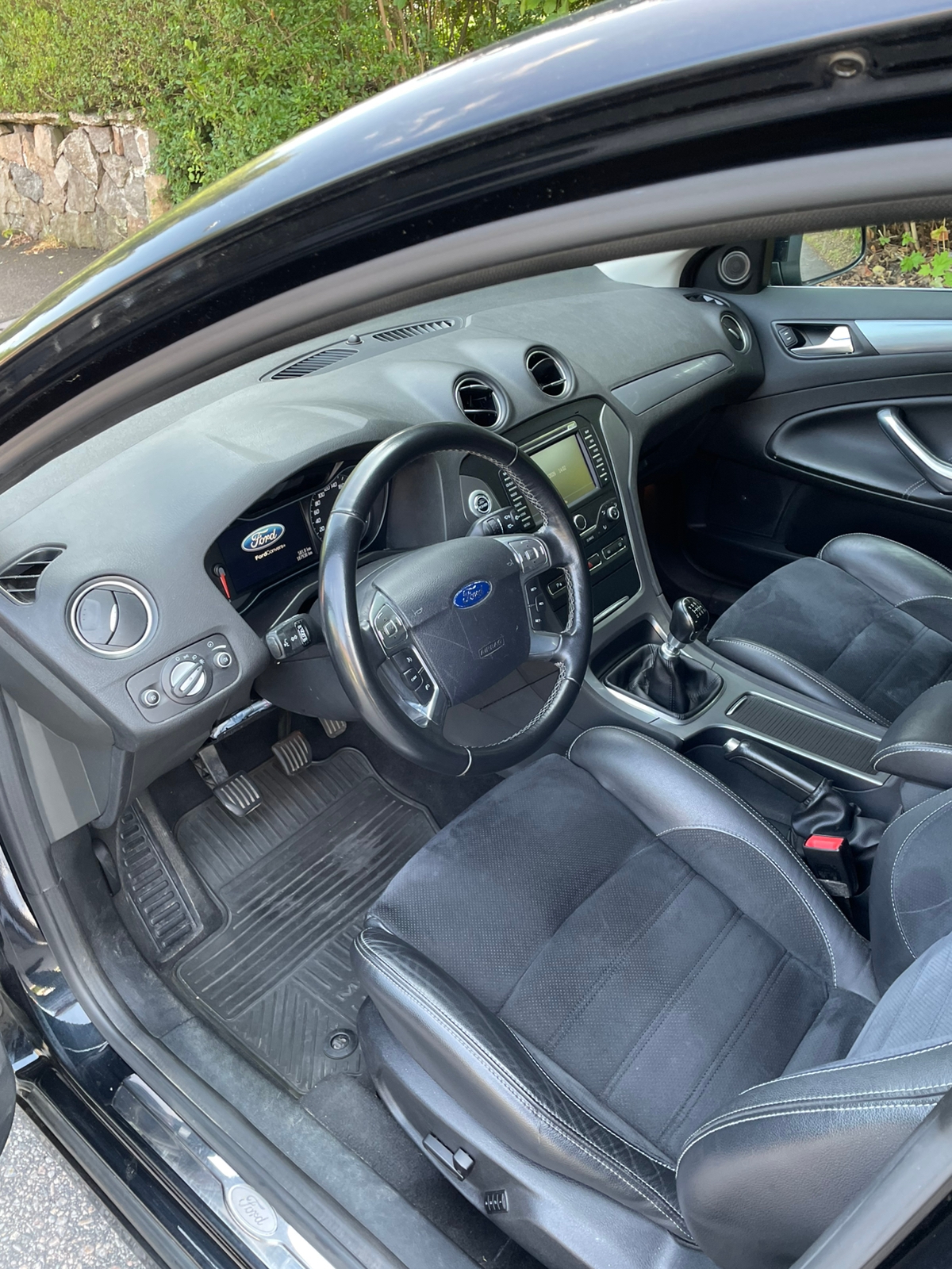 Ford Mondeo 2.2 TDCi Manuell 2012, bild 6/14