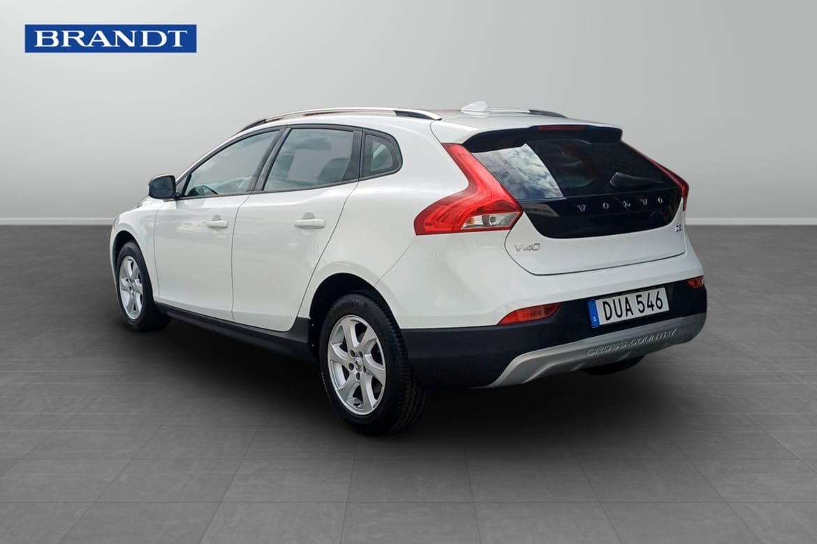 Volvo V40 Cross Country D2 Business II 2018, bild 2/10
