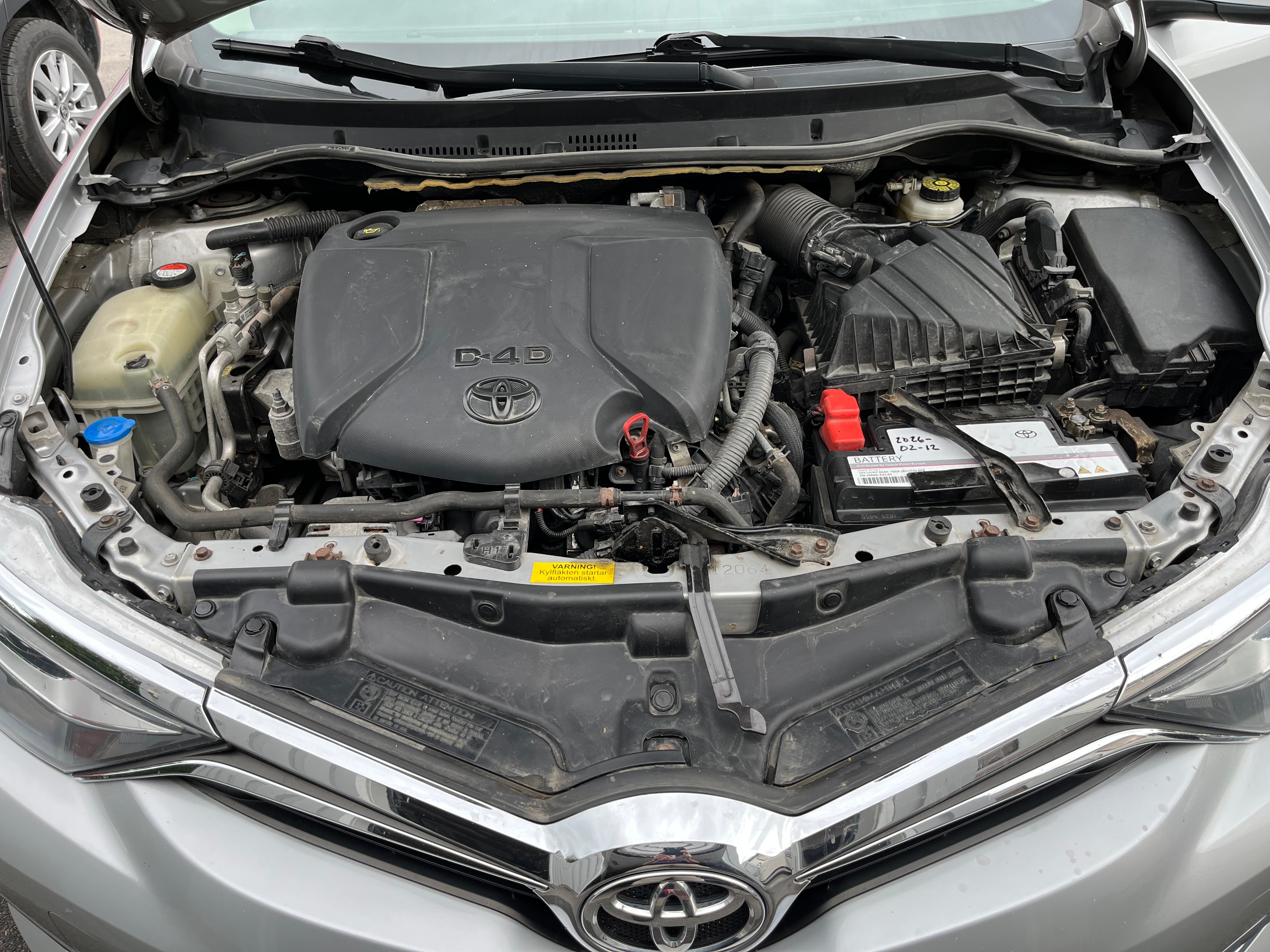Toyota Auris 2015, bild 3/5