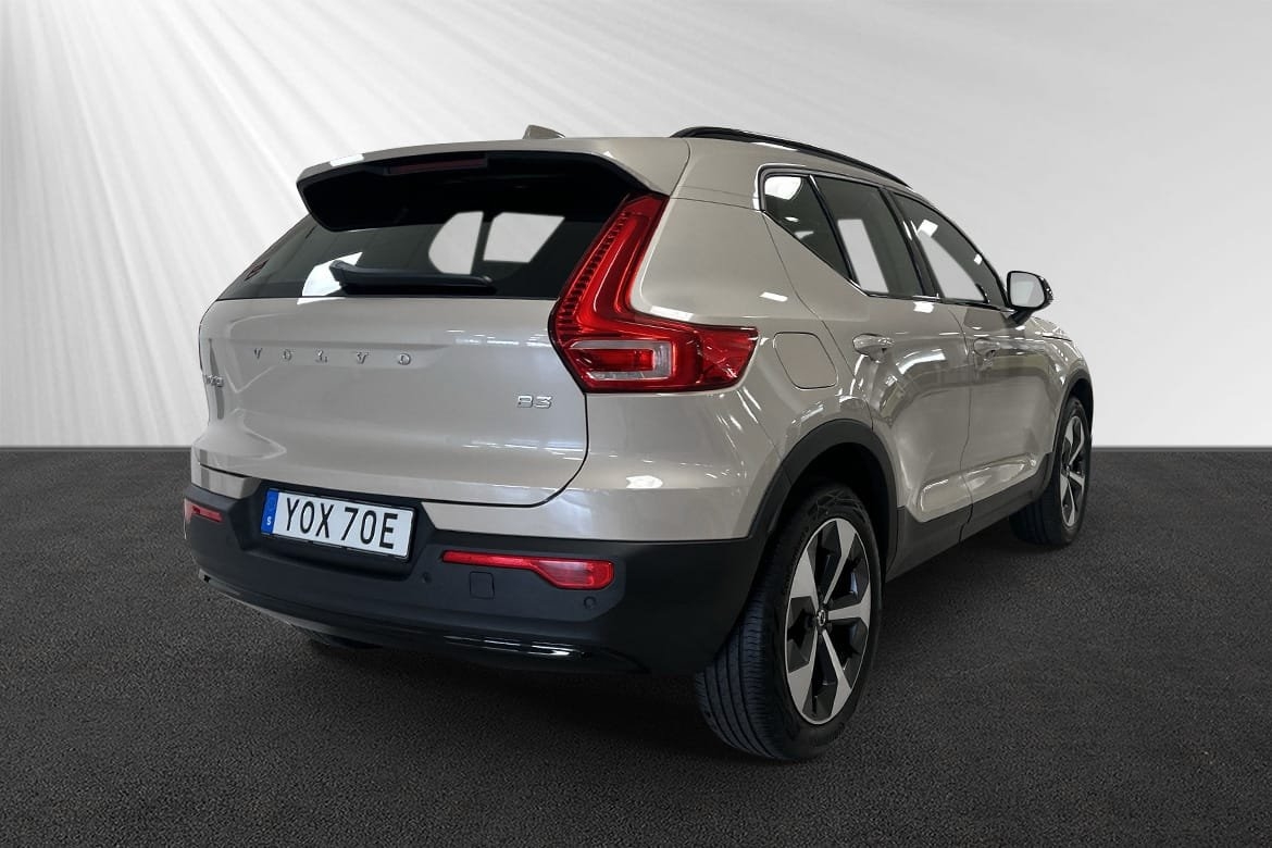 Volvo XC40 B3 FWD Bensin Plus Dark 2025, kuva 3/7