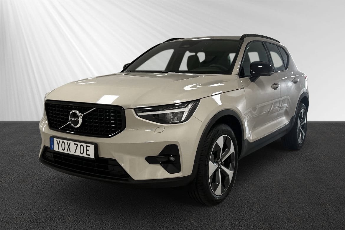 Volvo XC40 B3 FWD Bensin Plus Dark 2025, kuva 4/7