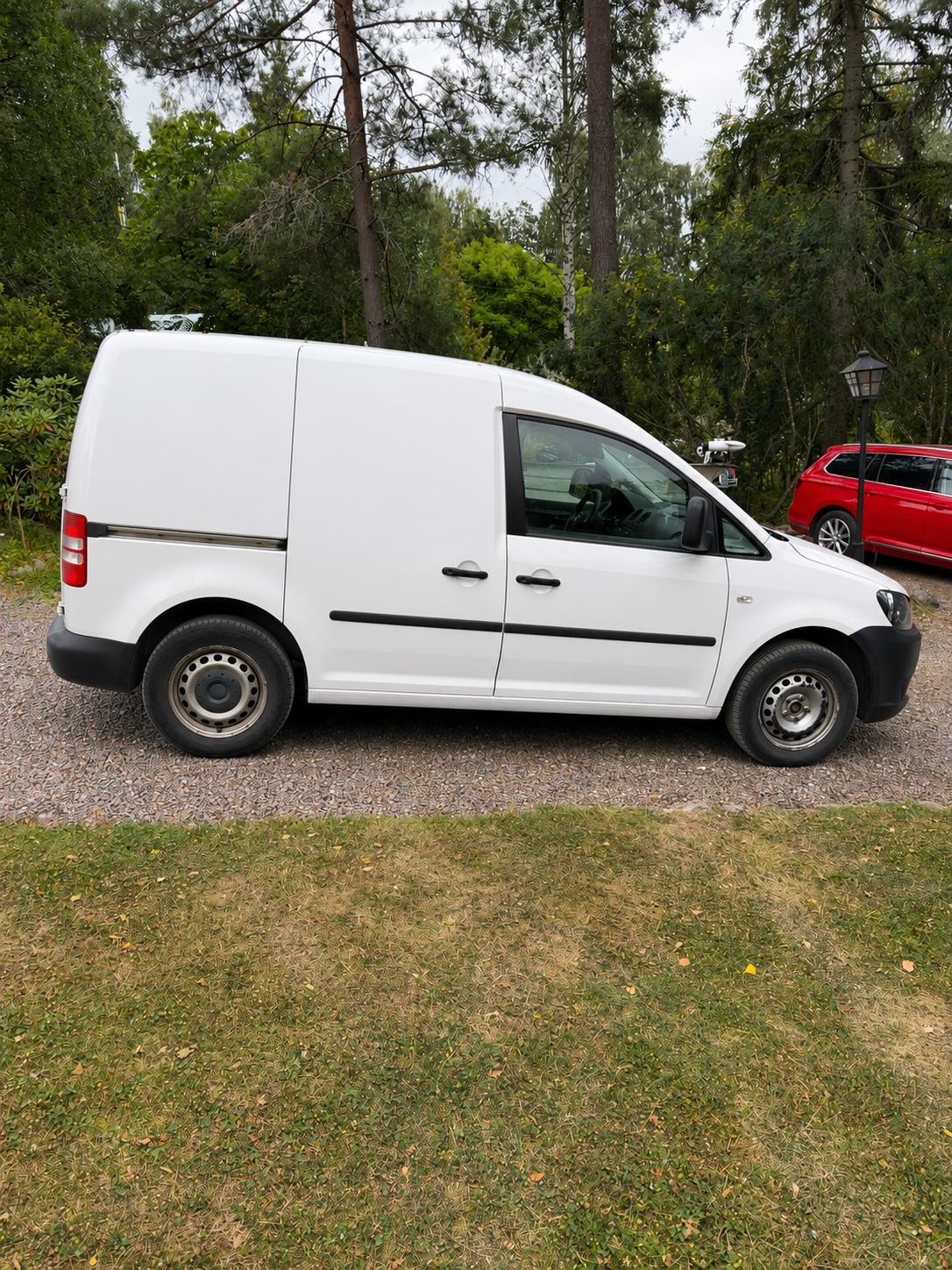Volkswagen Caddy Skåpbil 1.6 TDI Manuell 2014, bild 2/6