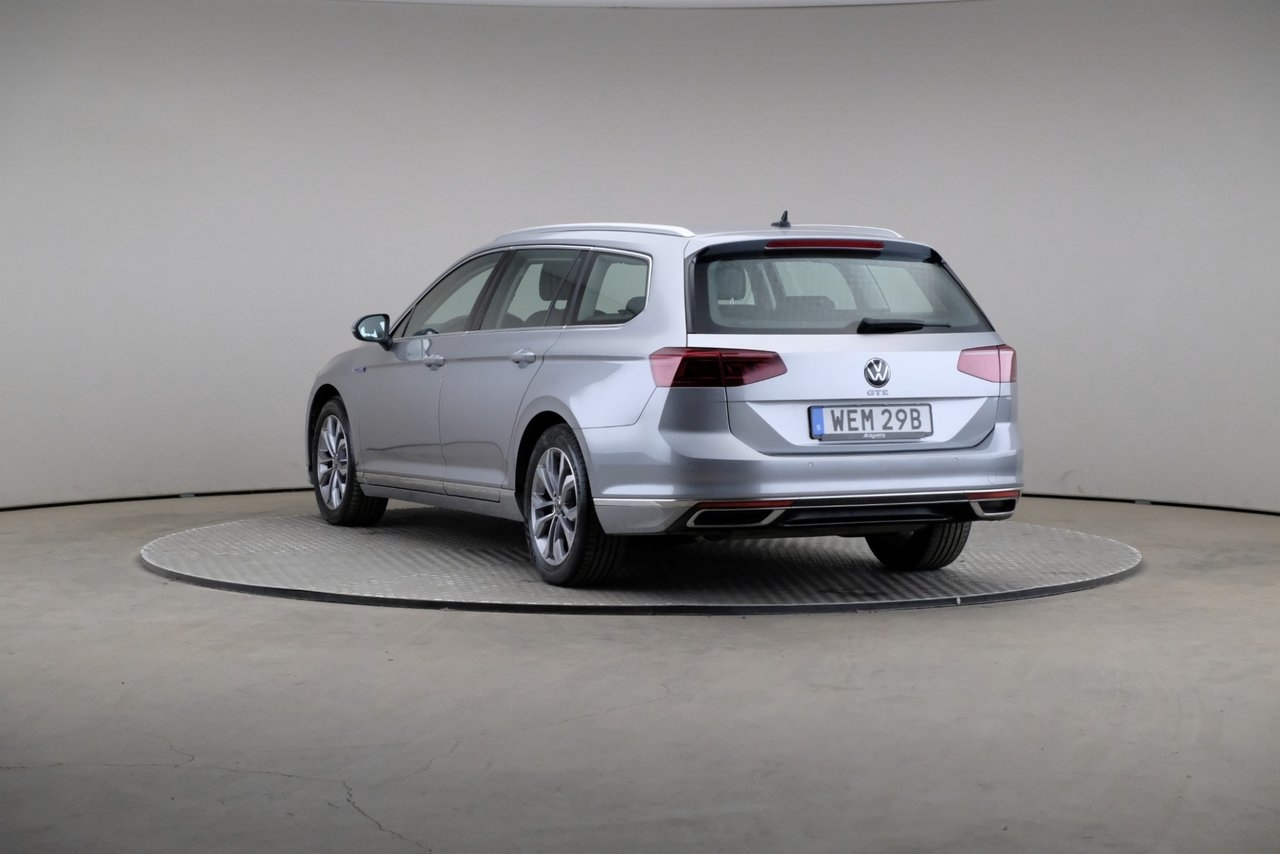 Volkswagen Passat 2021, bild 2/3