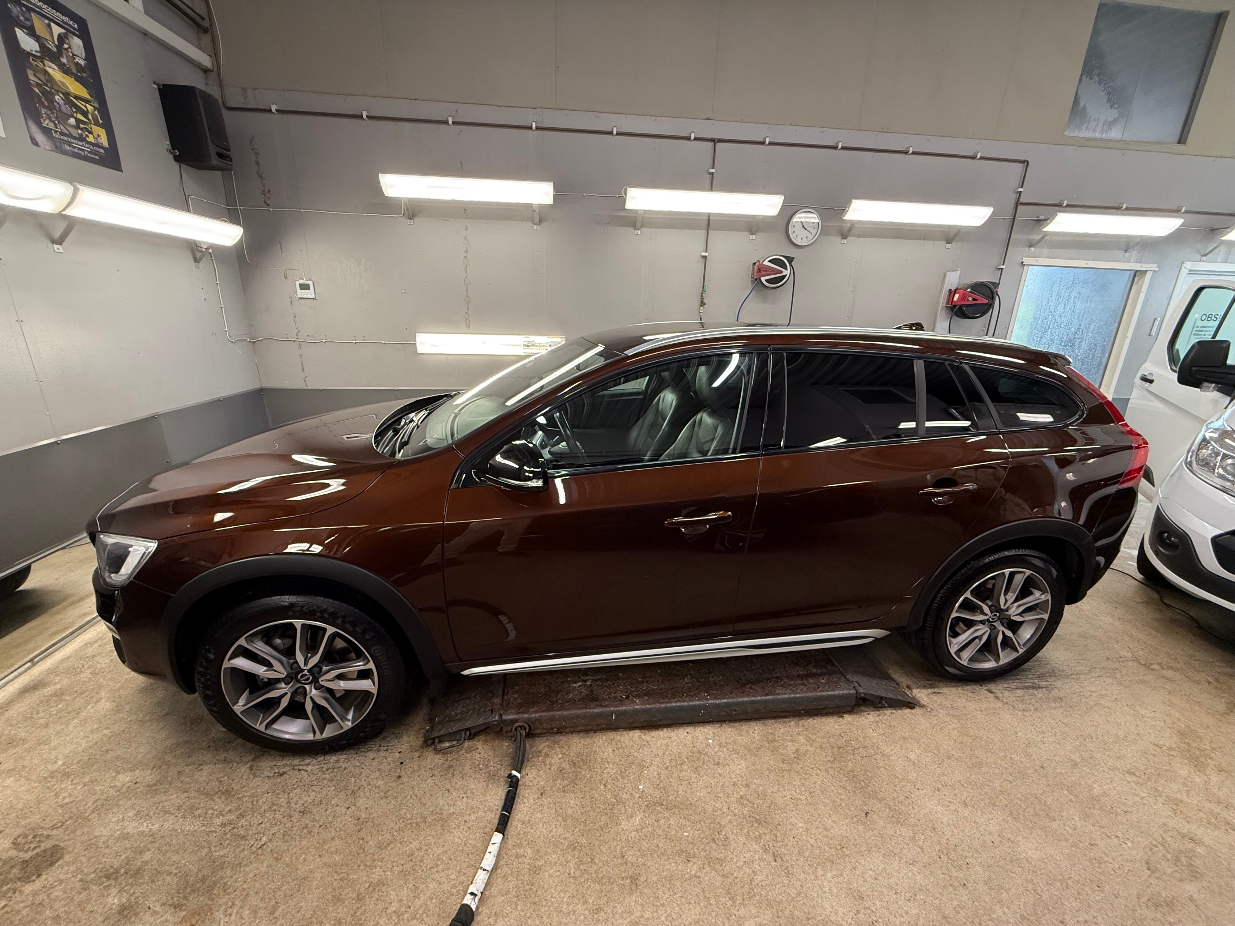 Volvo V60 Cross Country D3 Manuell 2018, bild 3/9