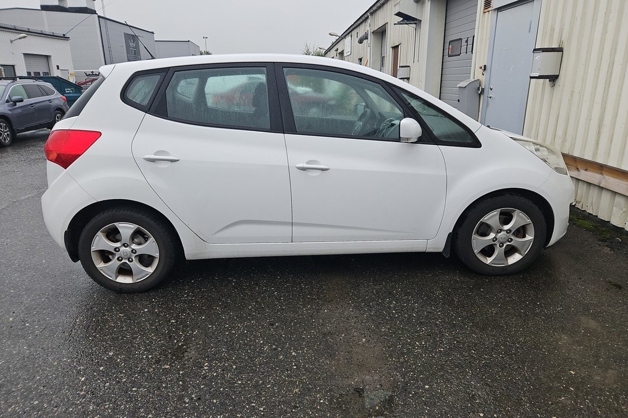 Kia Venga 2010, bild 3/10