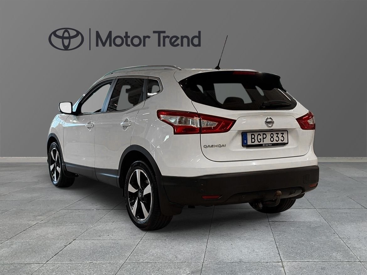 Nissan Qashqai 2017, bild 2/10