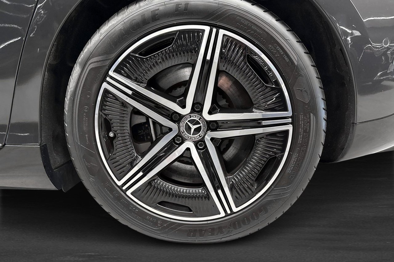 Mercedes-Benz EQE 2023, photo 5/10