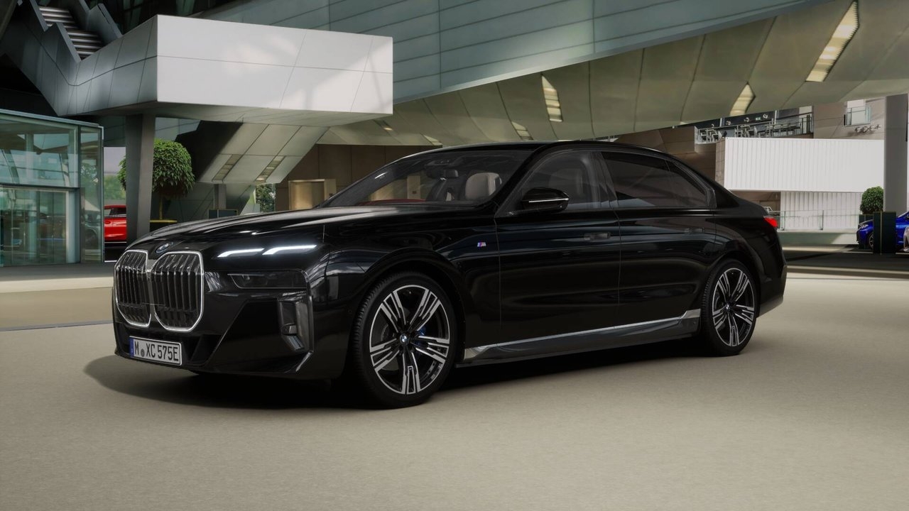 BMW i7