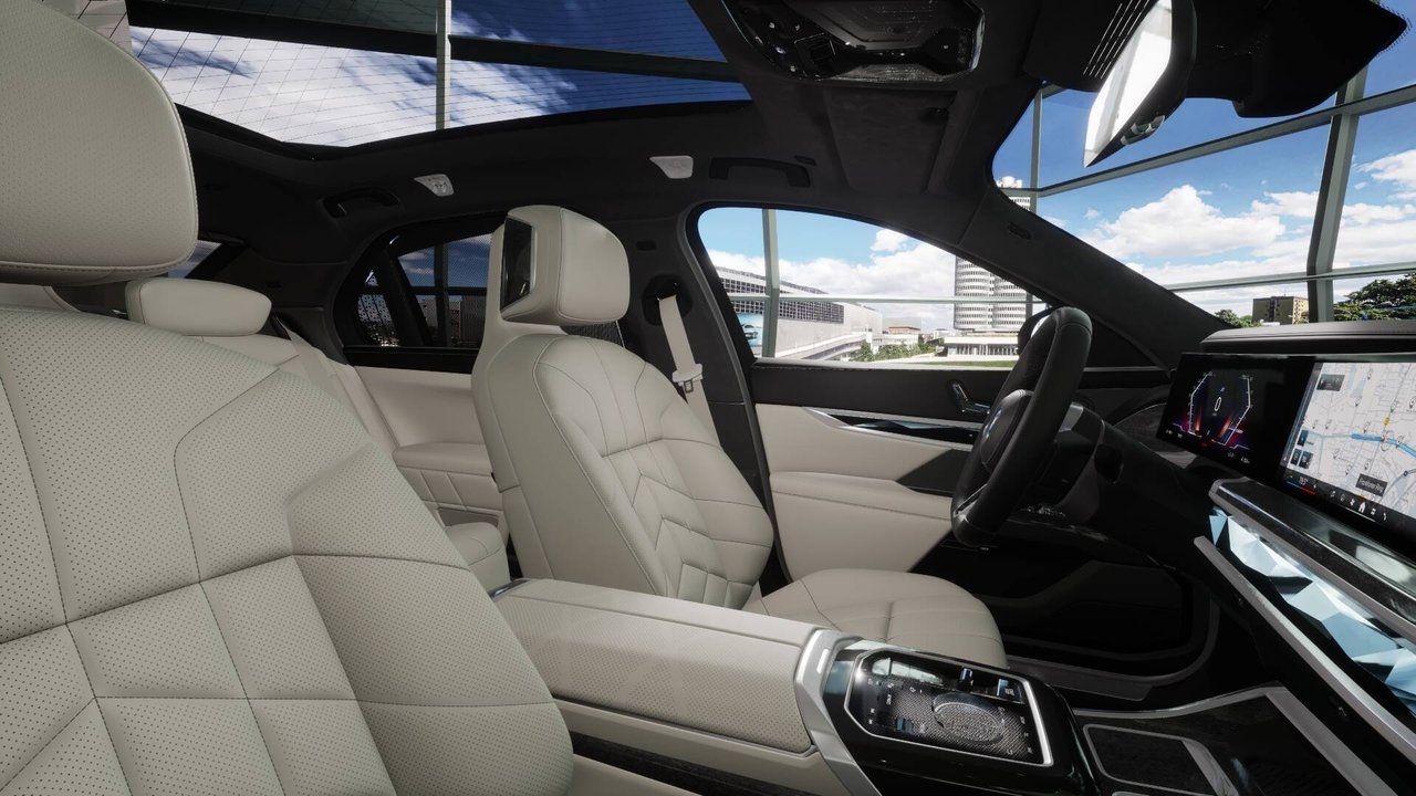 BMW i7 2024, bild 3/4