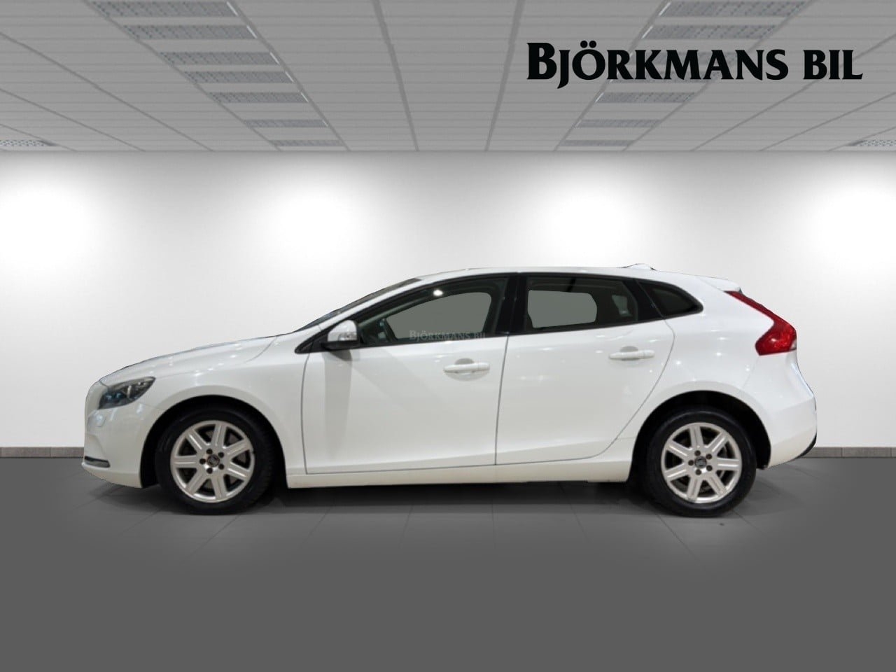 Volvo V40 D2 Geartronic 2018, kuva 4/10