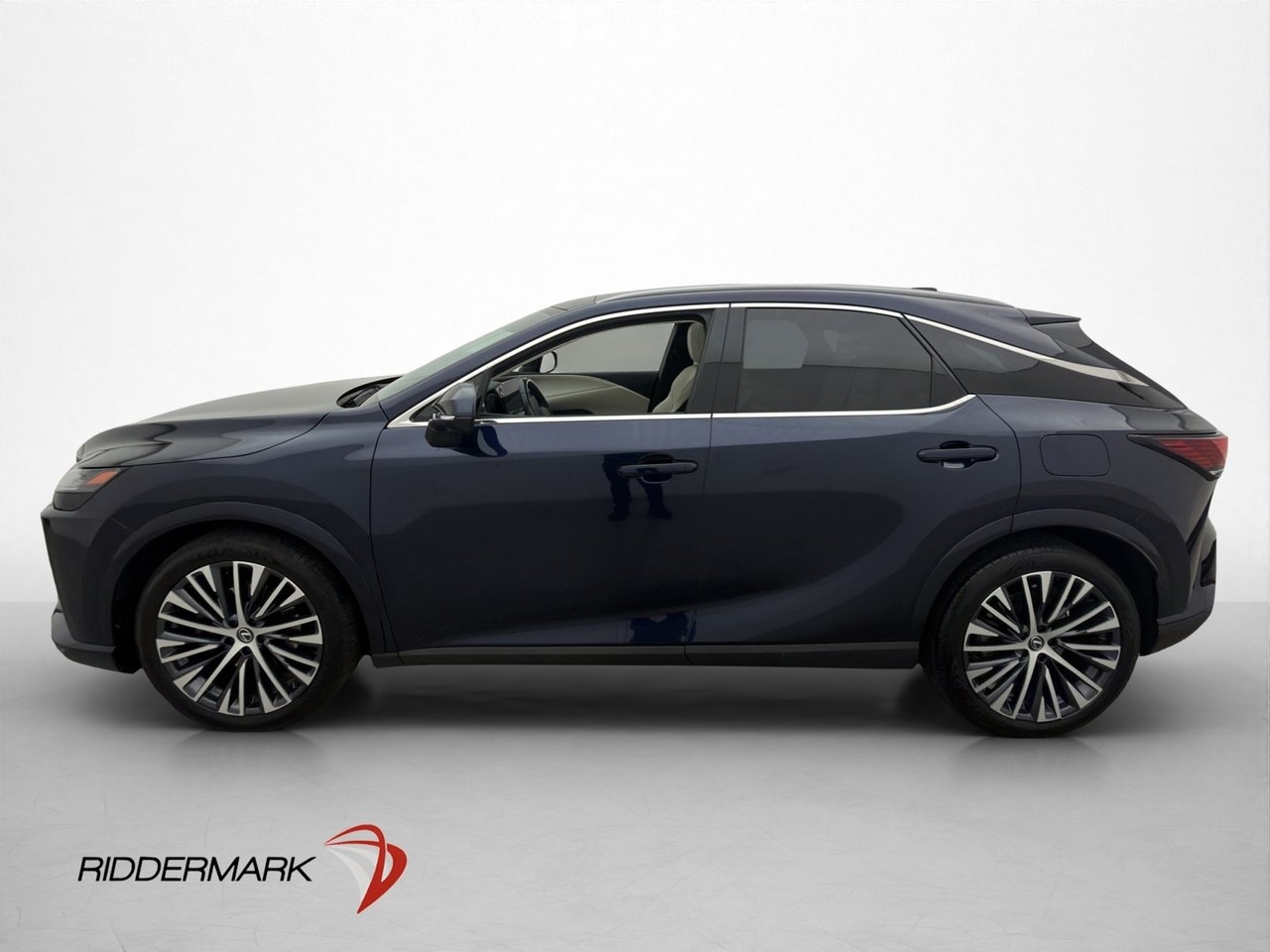 Lexus RX 450h+ AWD Executive Pano 2024, photo 4/36