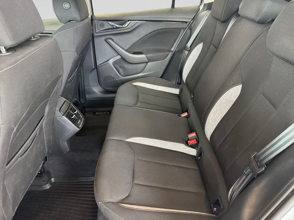 Skoda Kamiq SELECTION 1,0 TSI 116 HK DSG 2025, bild 7/9