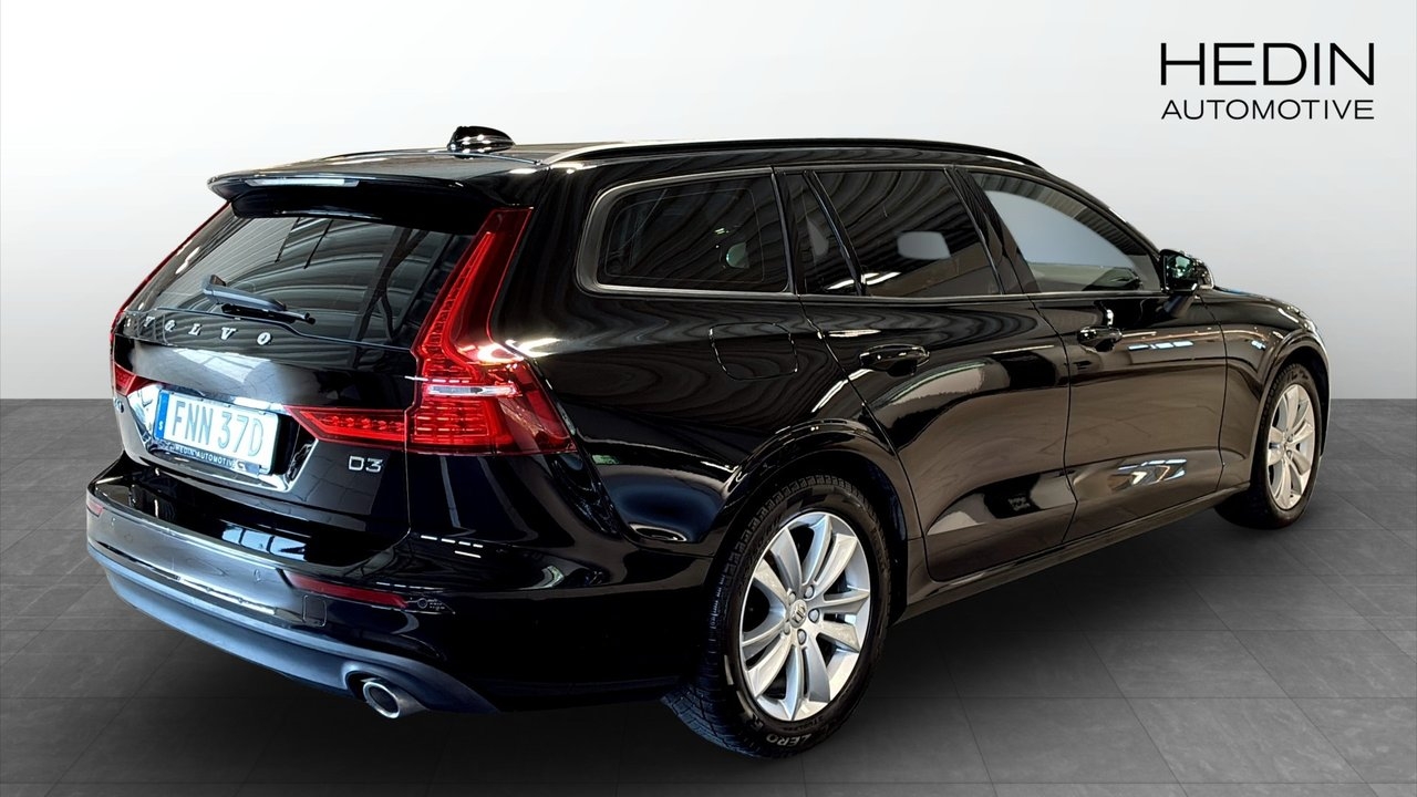 Volvo V60 D3 Geartronic 150hk Momentum 2020, kuva 2/11