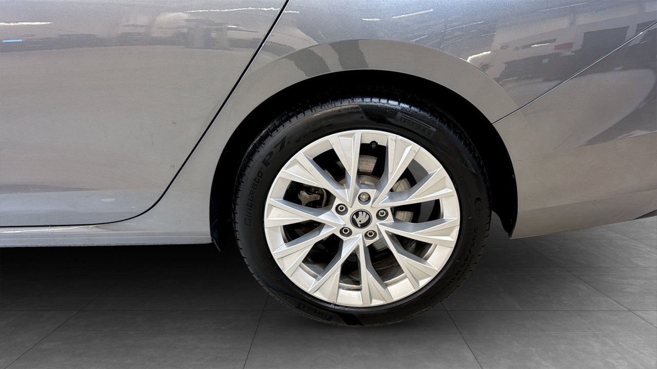Skoda Superb 2025, bild 6/23