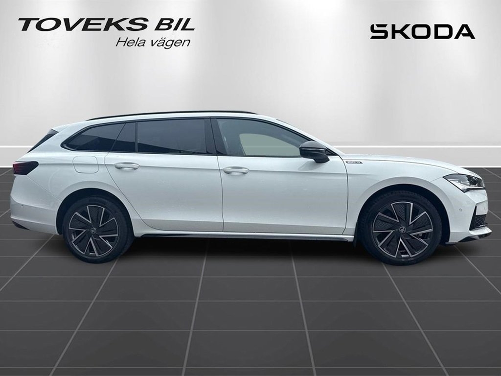 Skoda Superb 2026, bild 2/10