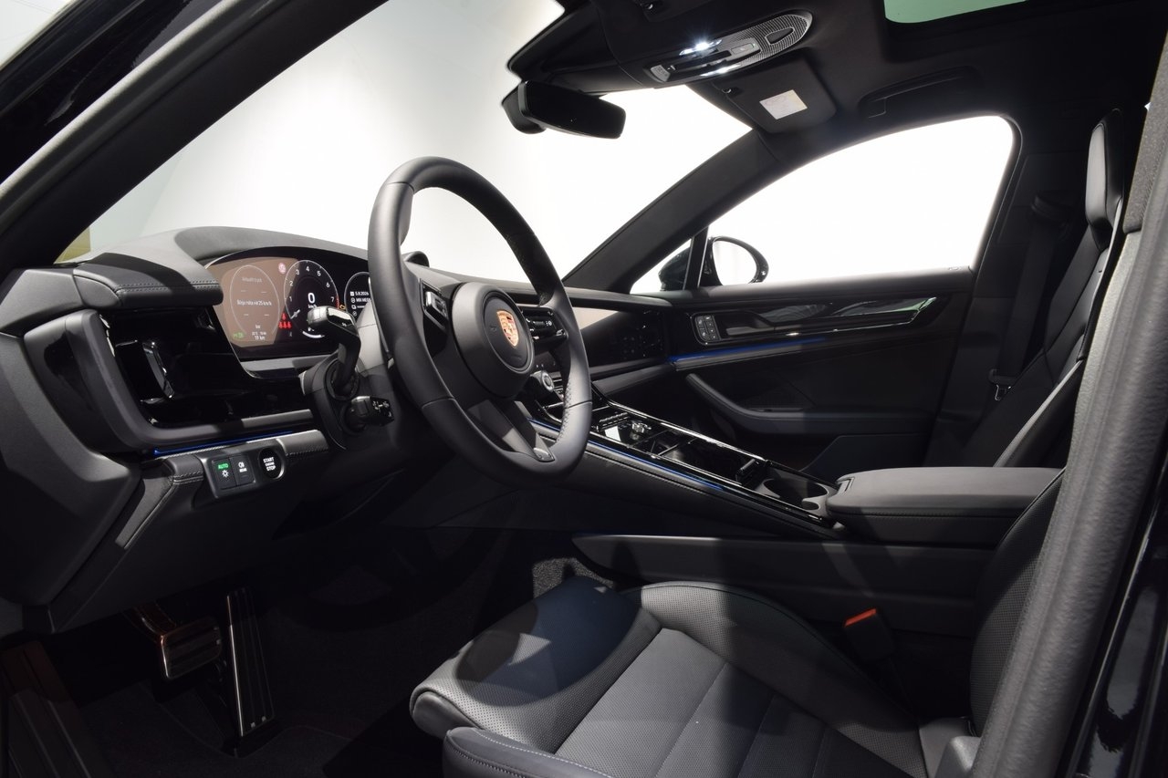 Porsche Panamera 4 E-Hybrid 2026, bild 4/17