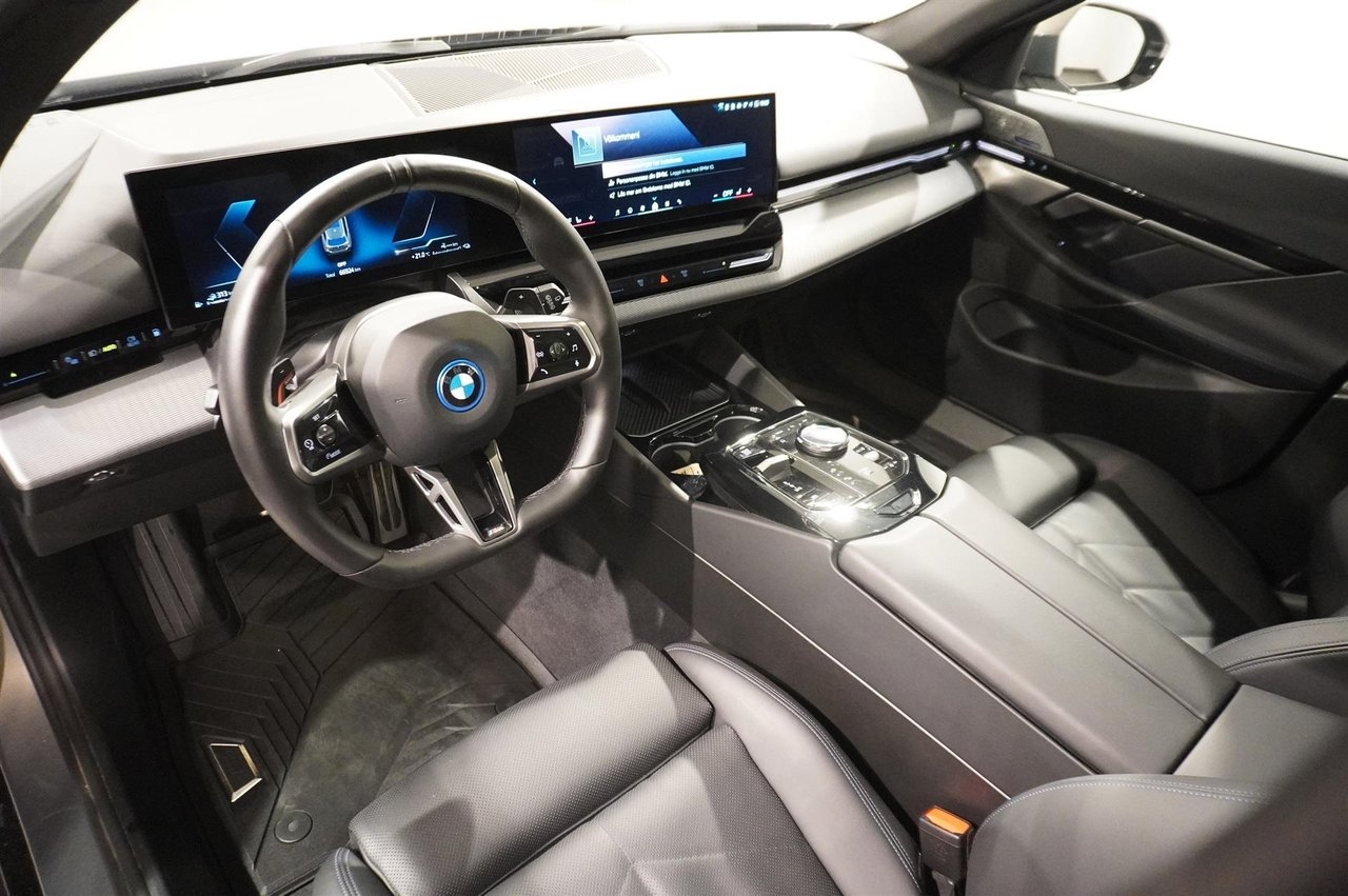 BMW 530 e xDrive Touring M Sport Pro Bw 2025, bild 3/20