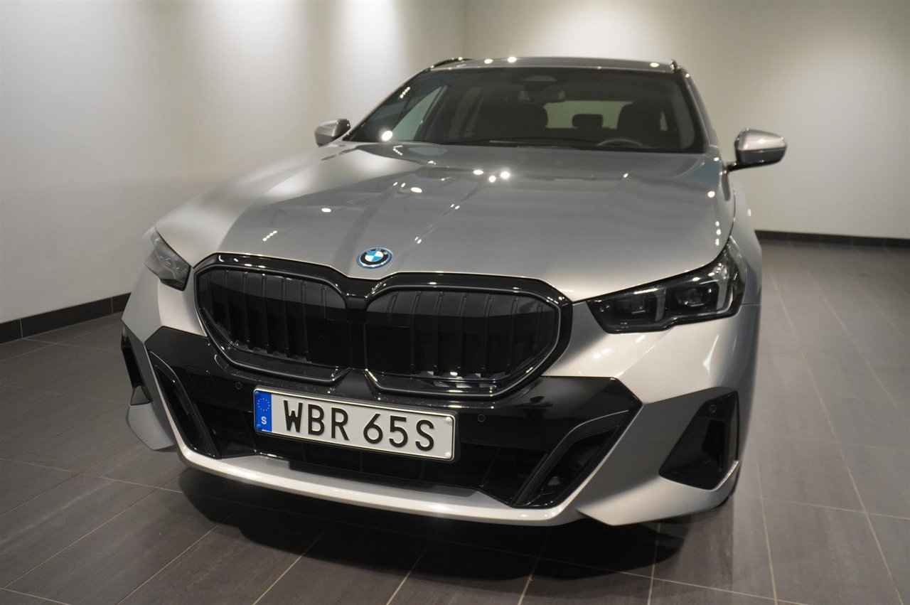 BMW 530 e xDrive Touring M Sport Pro Bw 2025, bild 6/20