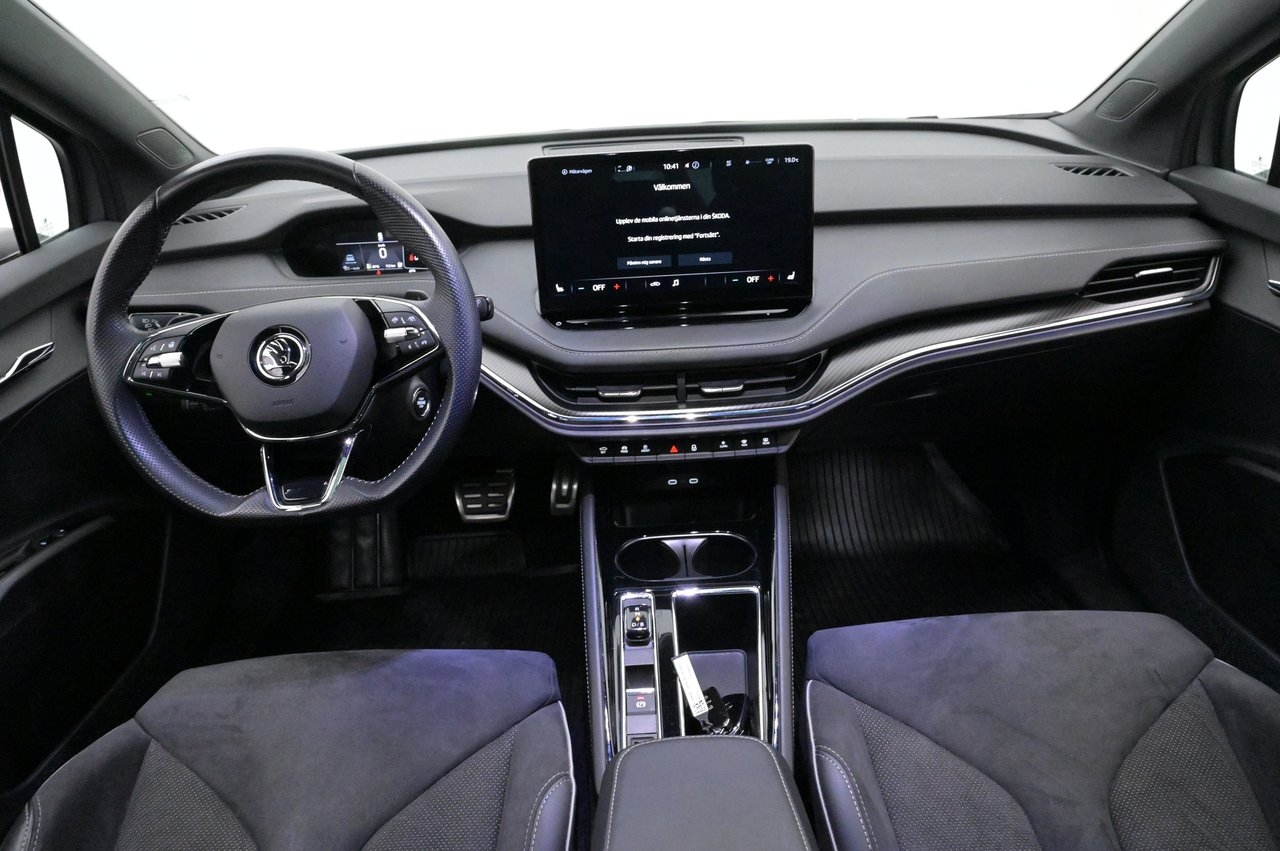 Skoda Enyaq 80 Sportline Drag Pano 2022, photo 6/10