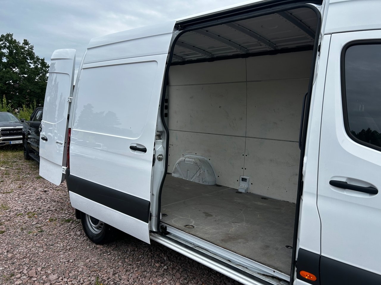 Mercedes-Benz Sprinter 2023, bild 7/21