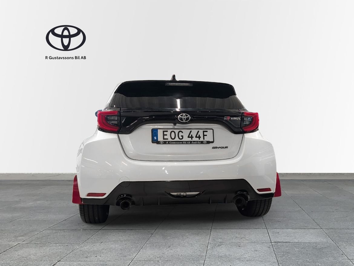 Toyota Yaris AWD Circuit Pack Kolfiber 2022, bild 5/10