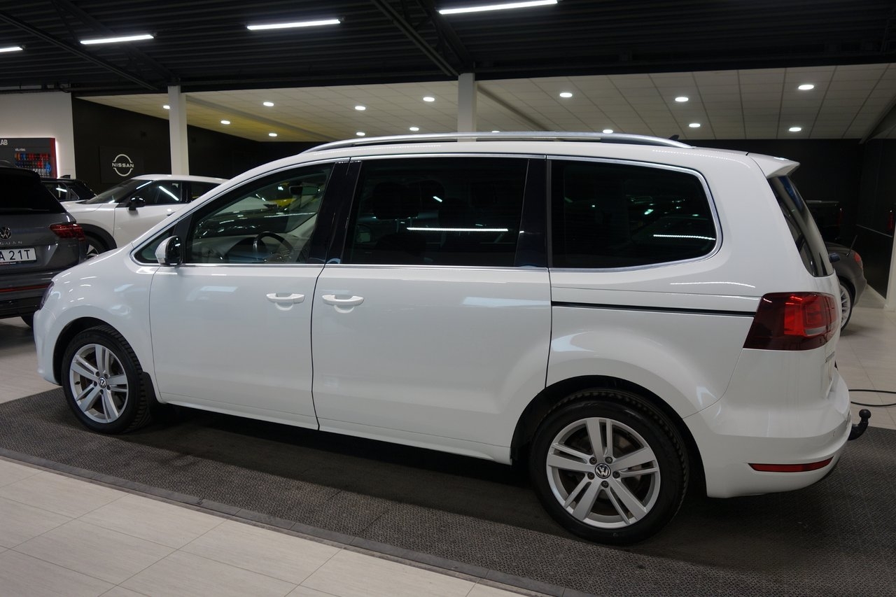 Volkswagen Sharan 2016, bild 2/6