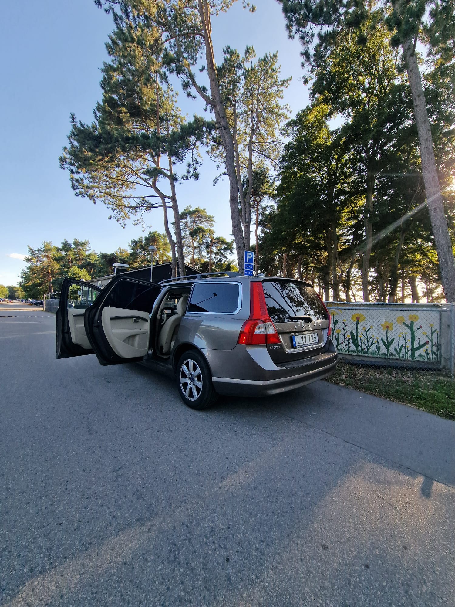 Volvo V70 2012, photo 5/7