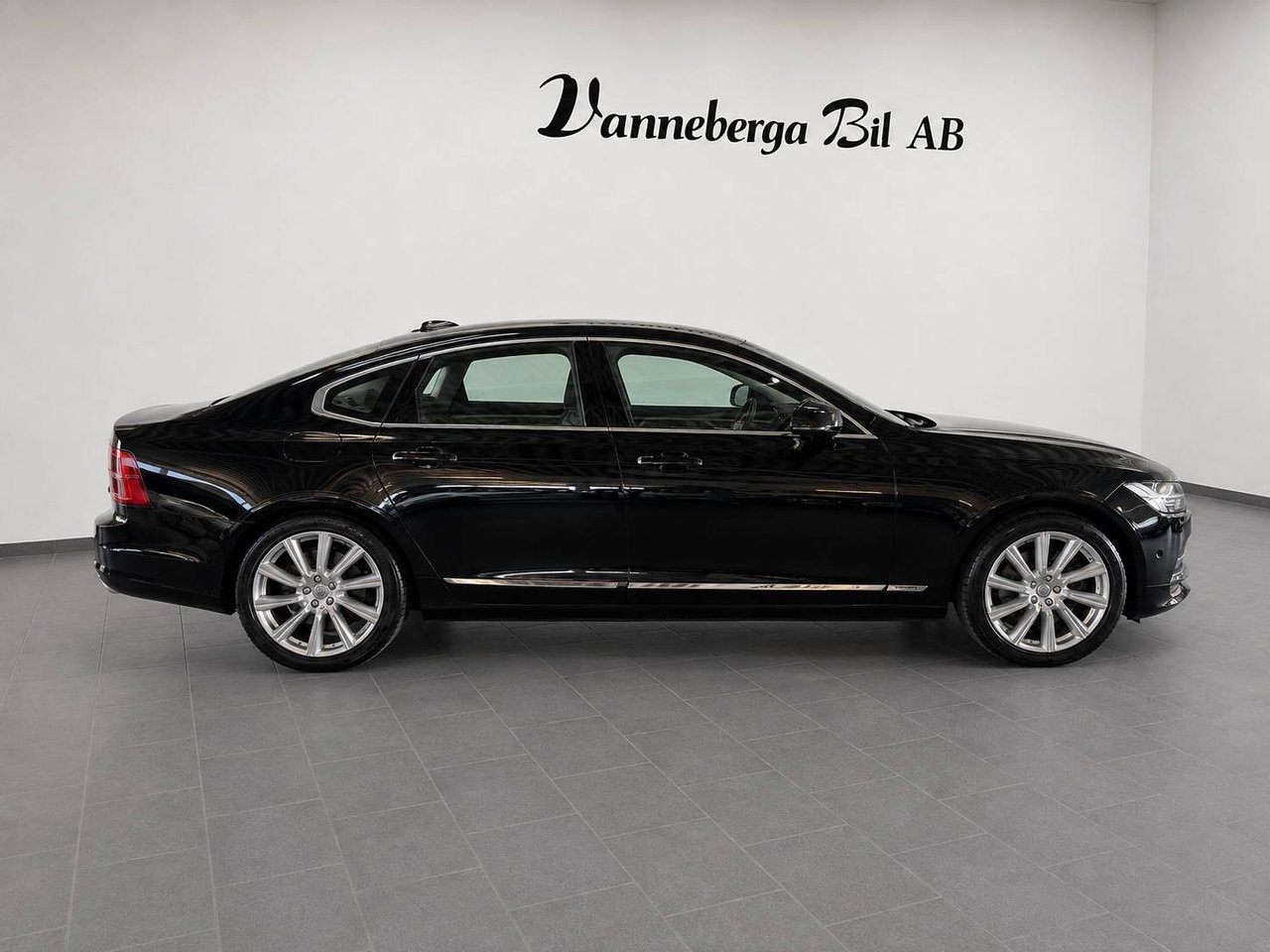 Volvo S90 2018, kuva 5/10