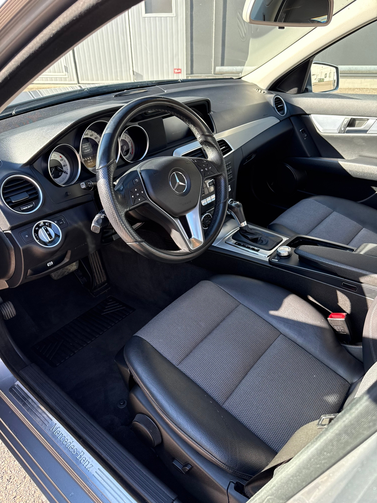 Mercedes-Benz C 2012, bild 3/7