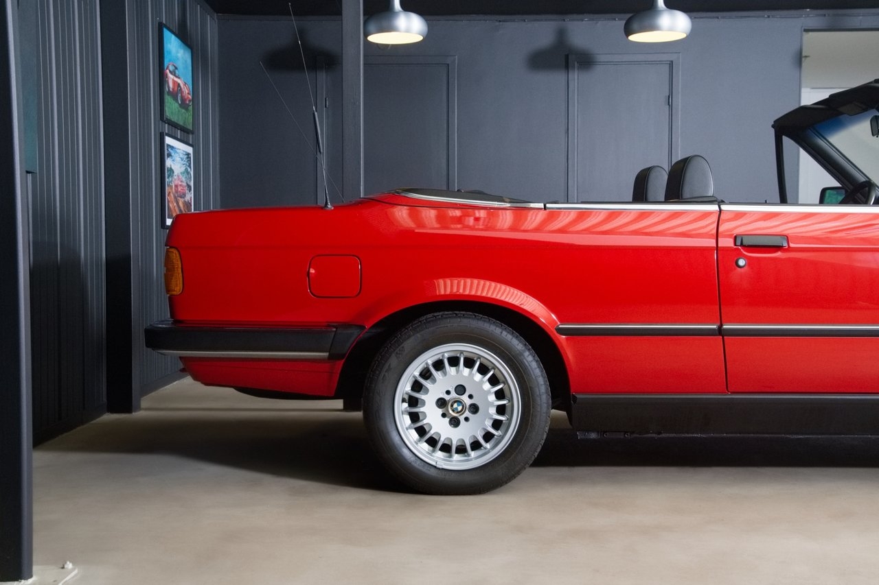 BMW 325 i E30 Cabriolet/ Svensksåld 1987, bild 7/10