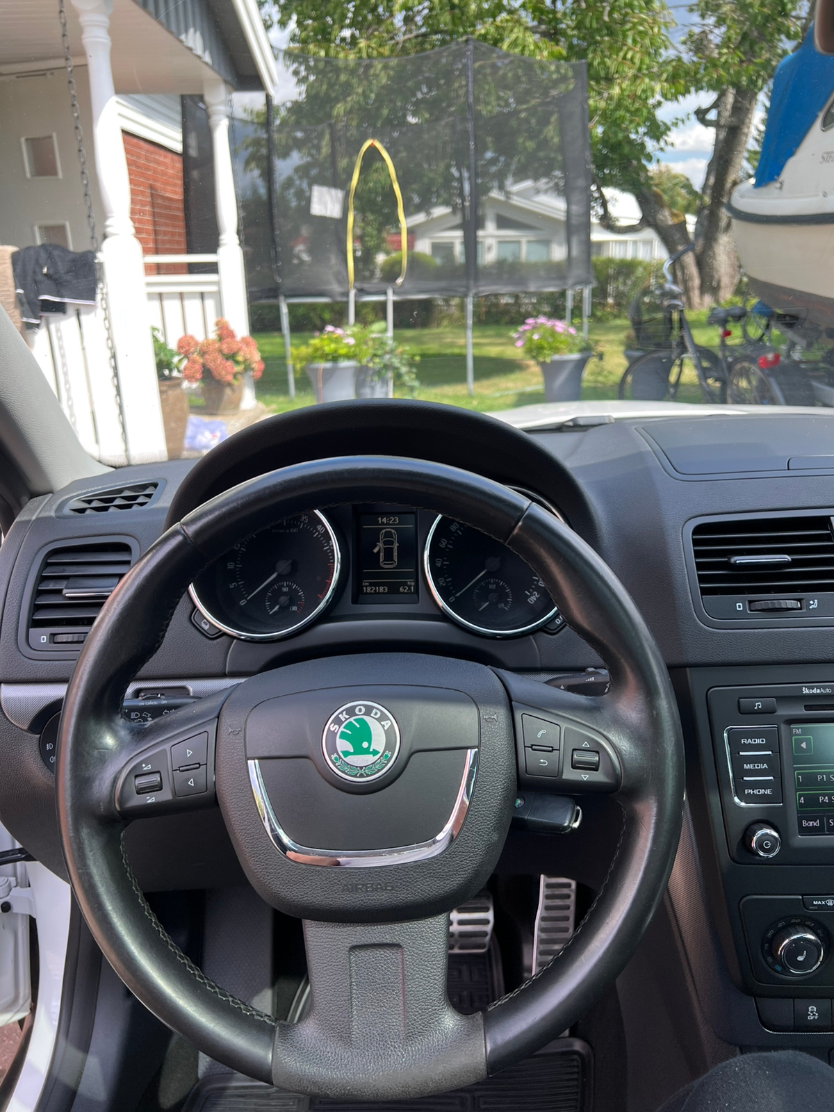 Skoda Yeti 2012, kuva 2/10