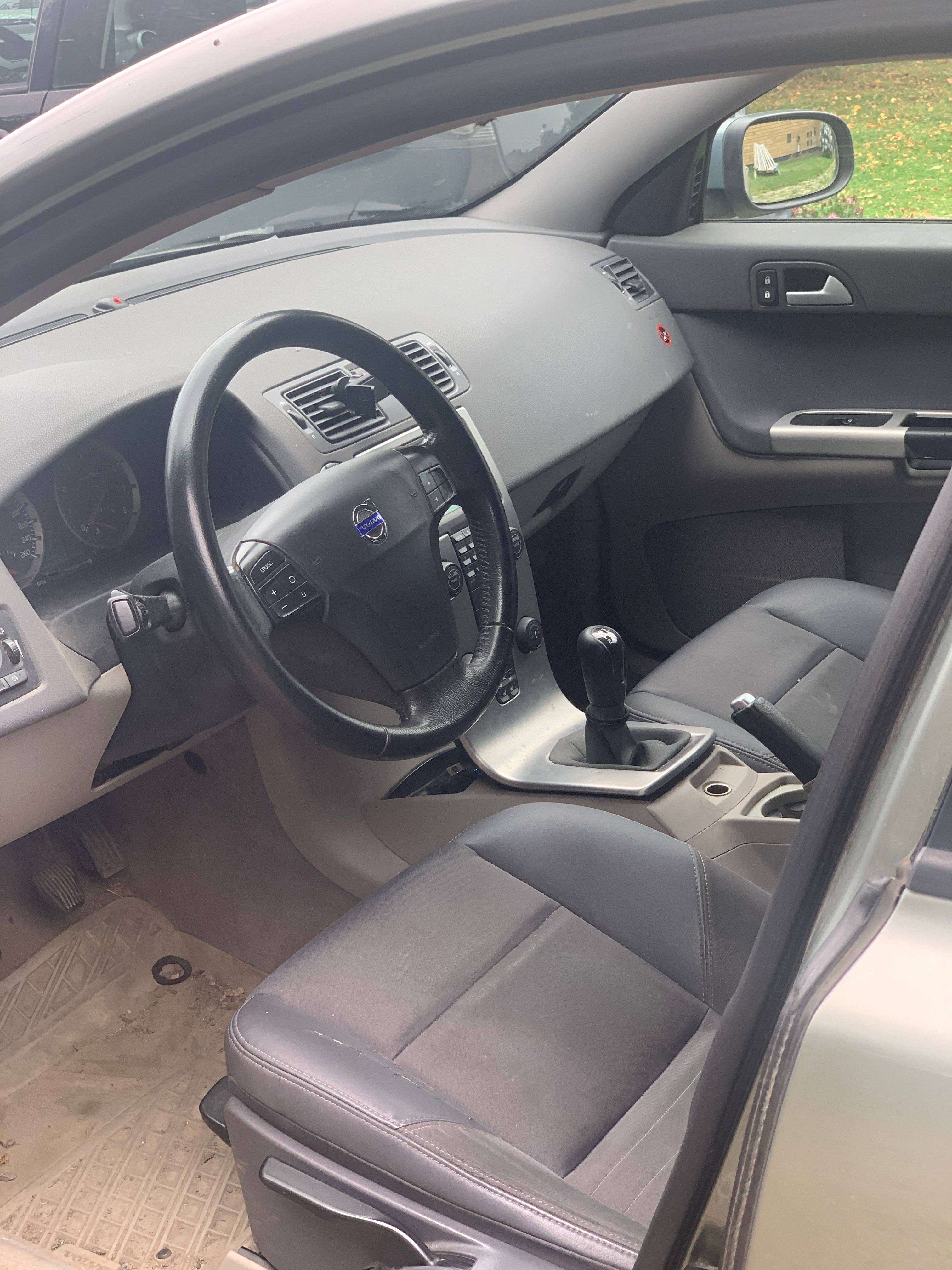 Volvo V50 1.8 Flexifuel Manuell 2007, bild 6/7