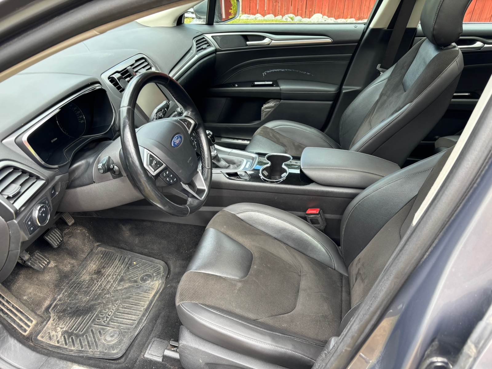 Ford Mondeo 1.6 TDCi ECOnetic Manuell 2015, photo 6/10