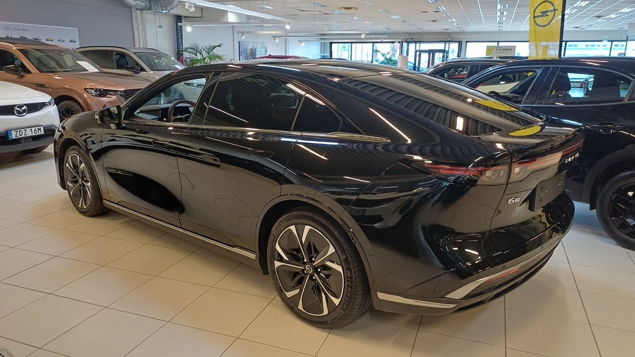 Mazda 6e Standard Range Takumi Plus 2026, photo 4/12