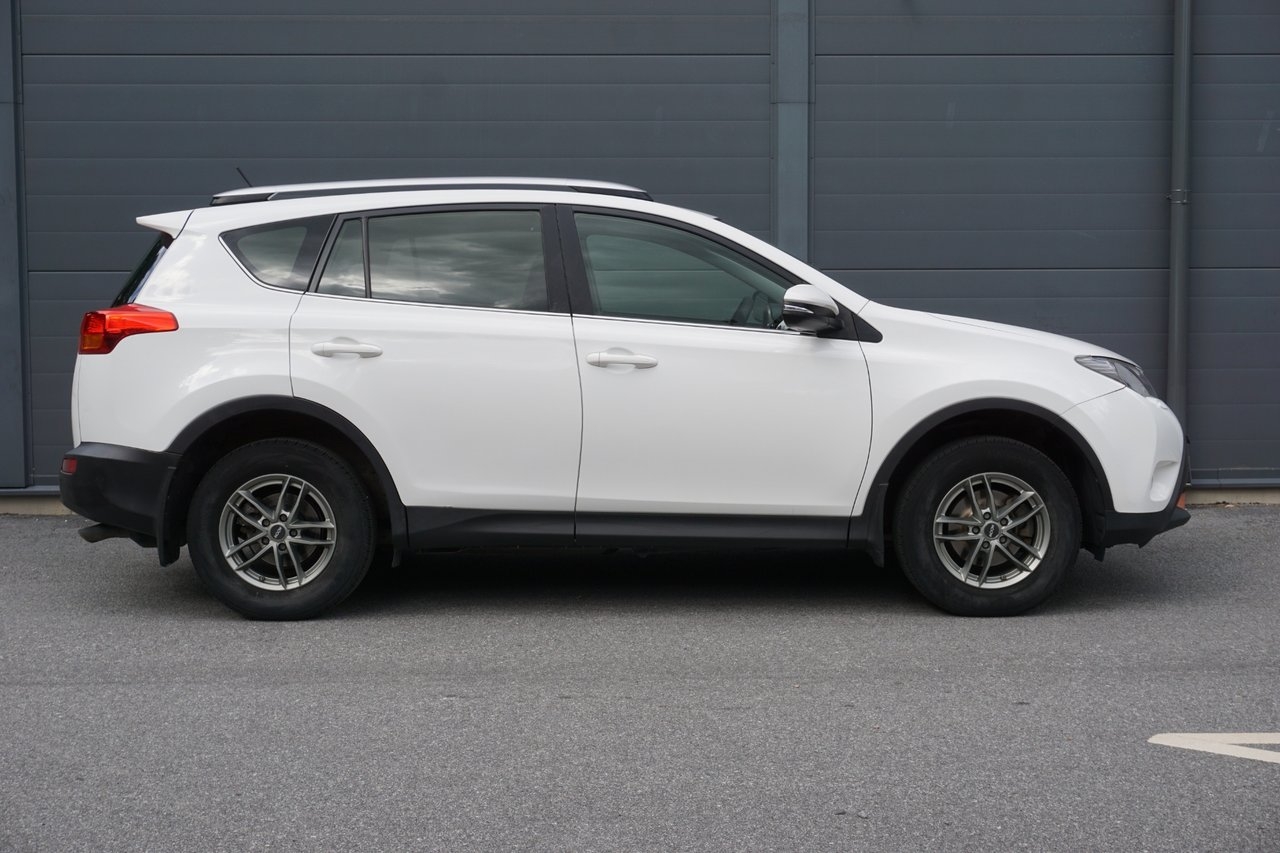 Toyota RAV4 2015, bild 4/10