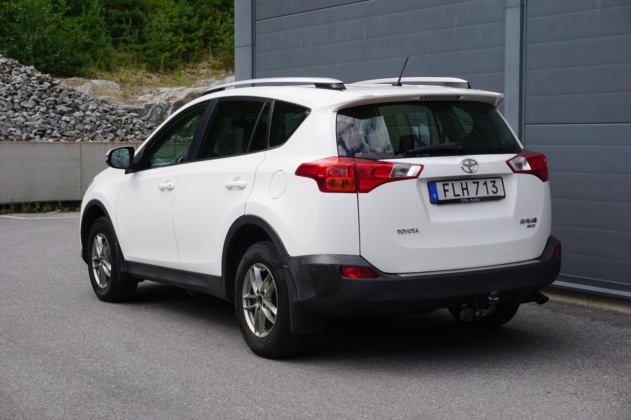 Toyota RAV4 2015, bild 7/10