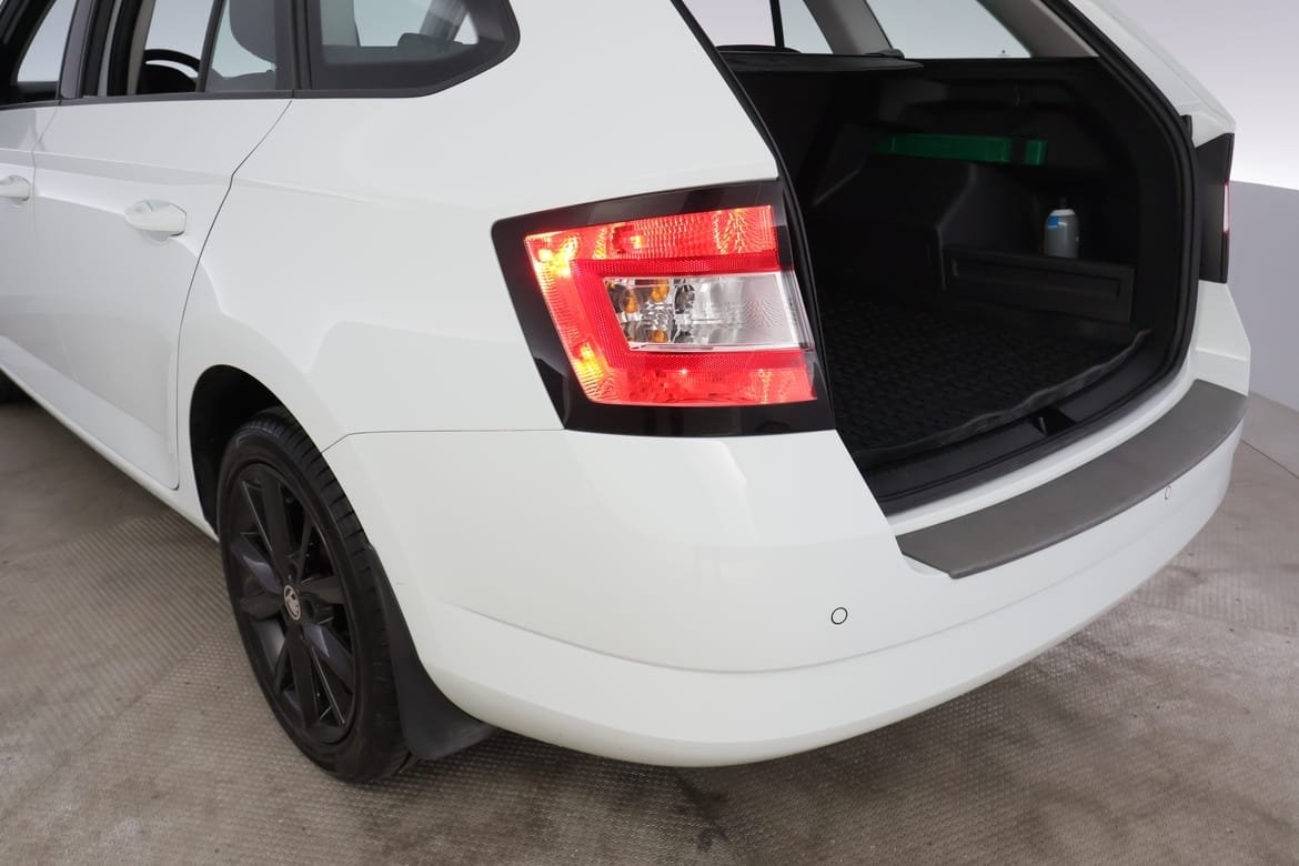 Skoda Fabia 1.0 TSI Style 95hk 2018, bild 7/34