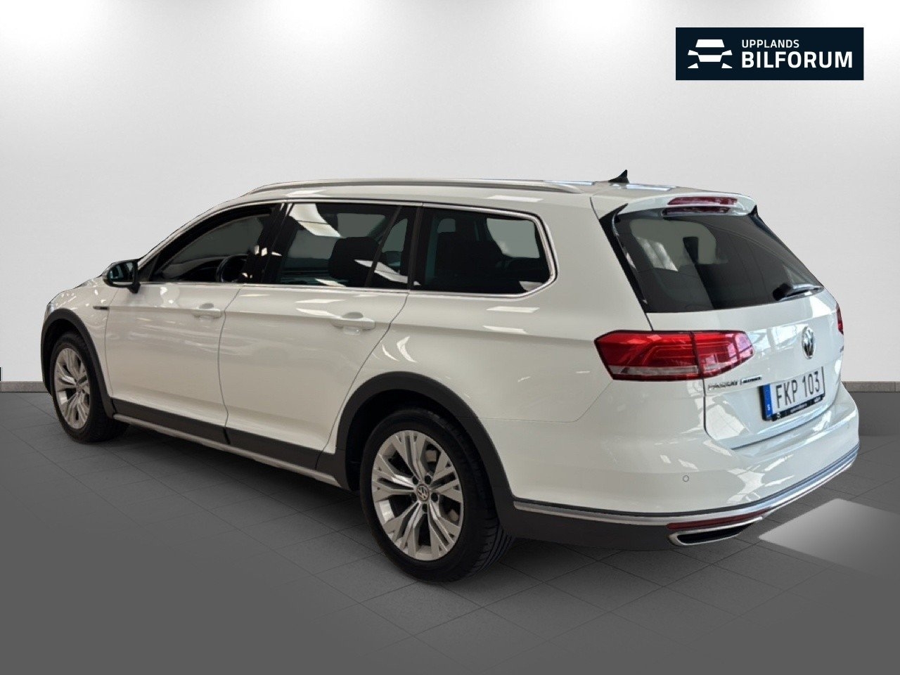 Volkswagen Passat 2018, bild 6/10