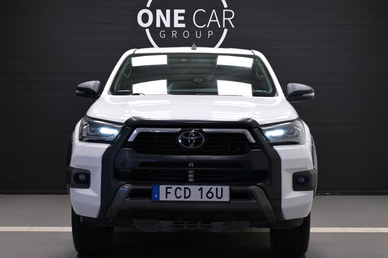 Toyota HiLux 2021, photo 2/10