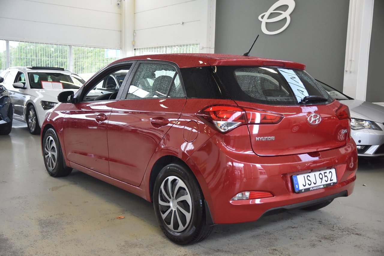 Hyundai i20 1.2 Comfort Euro 6 RATTVÄRME 2016, bild 4/10