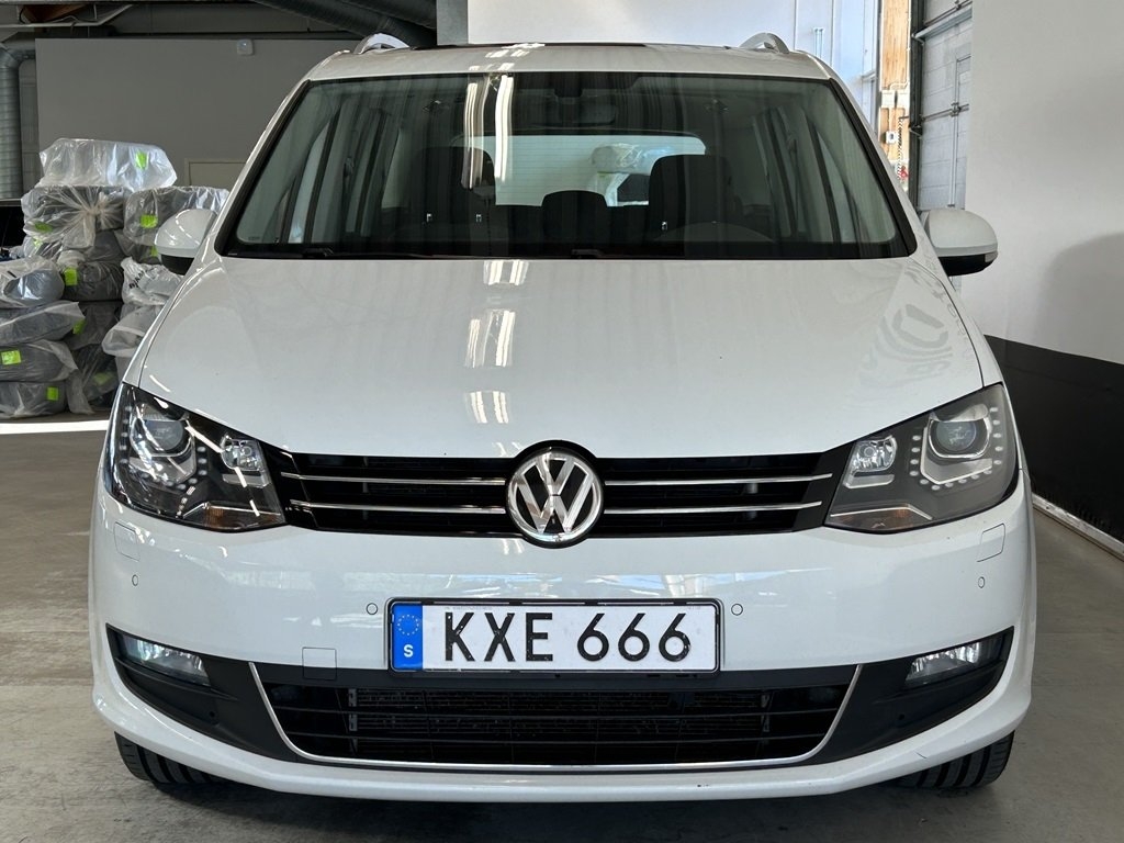 Volkswagen Sharan 2017, bild 2/10