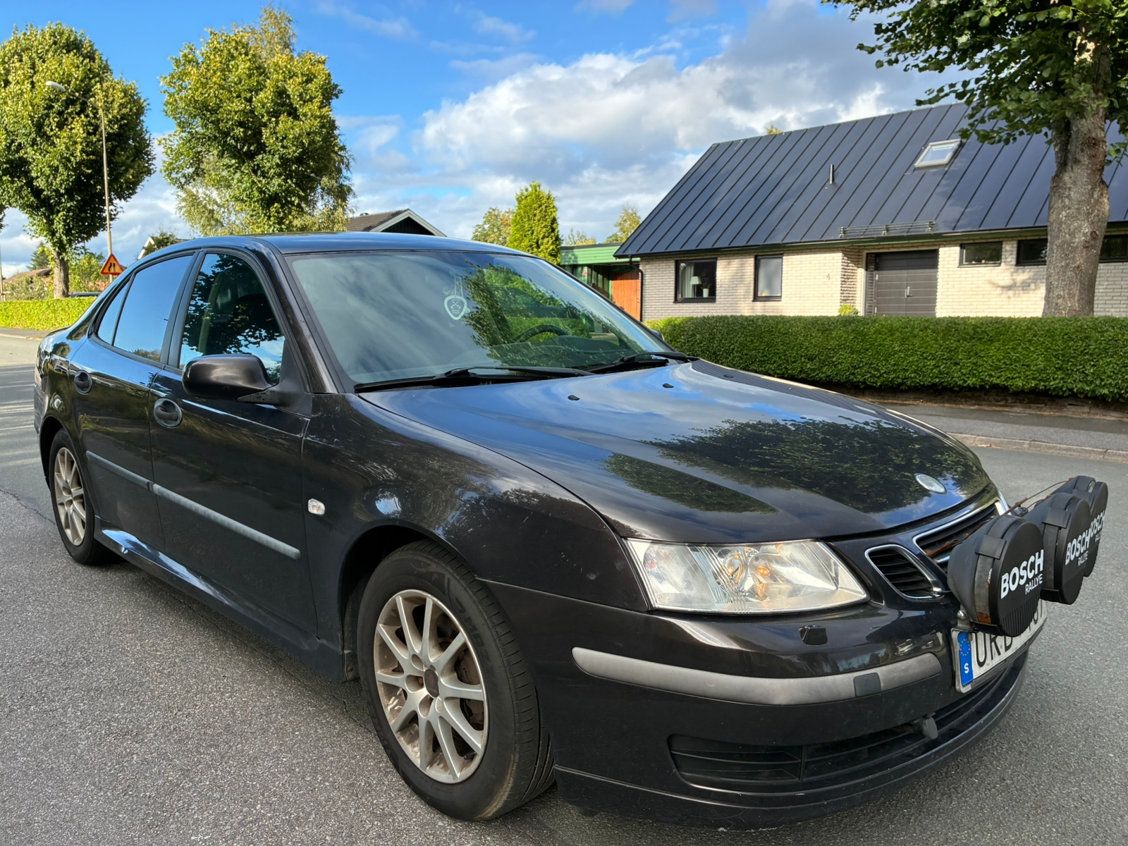 Saab 9-3 SportSedan 1.8t Nybesiktad 2004, bild 2/6