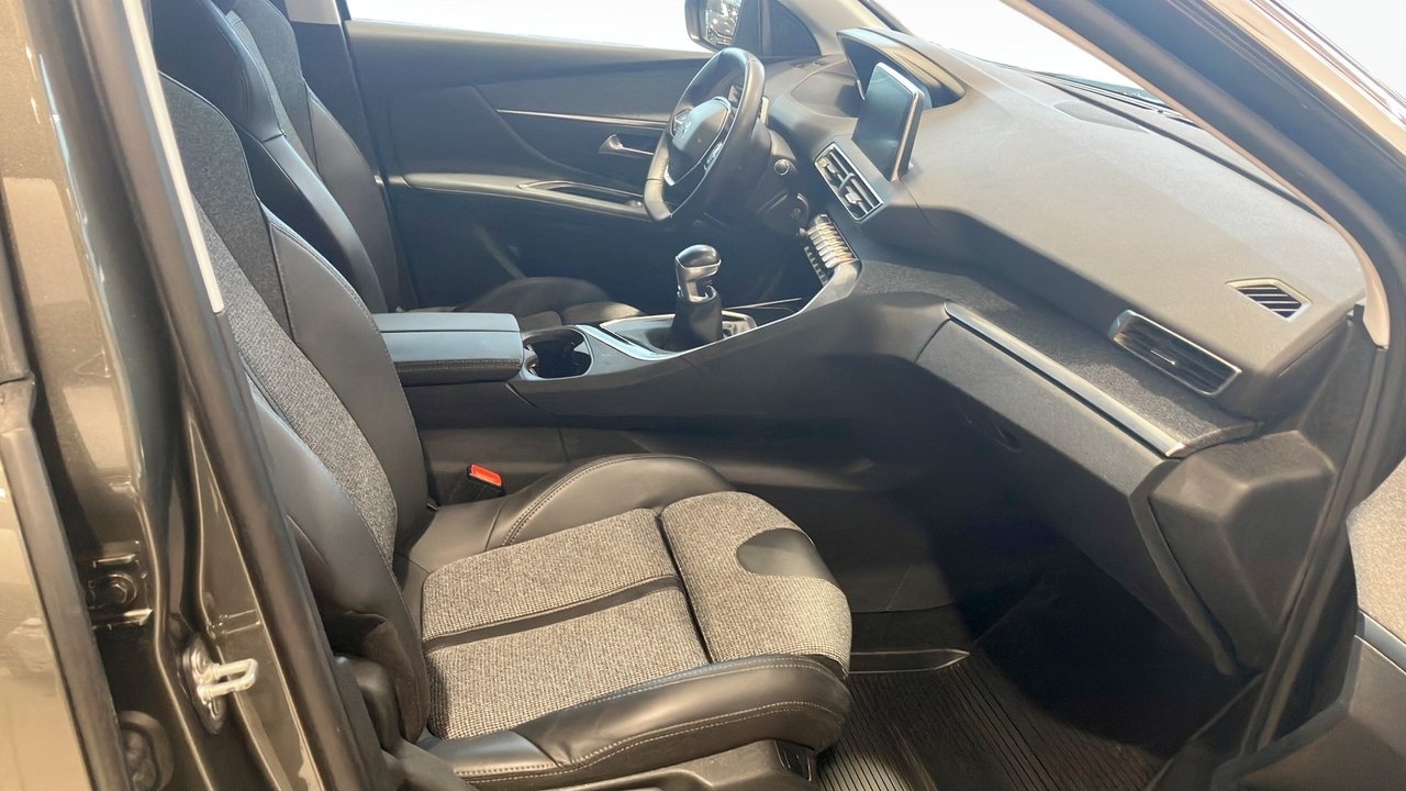 Peugeot 3008 1.6 BlueHDi 120 8v 2017, bild 3/9