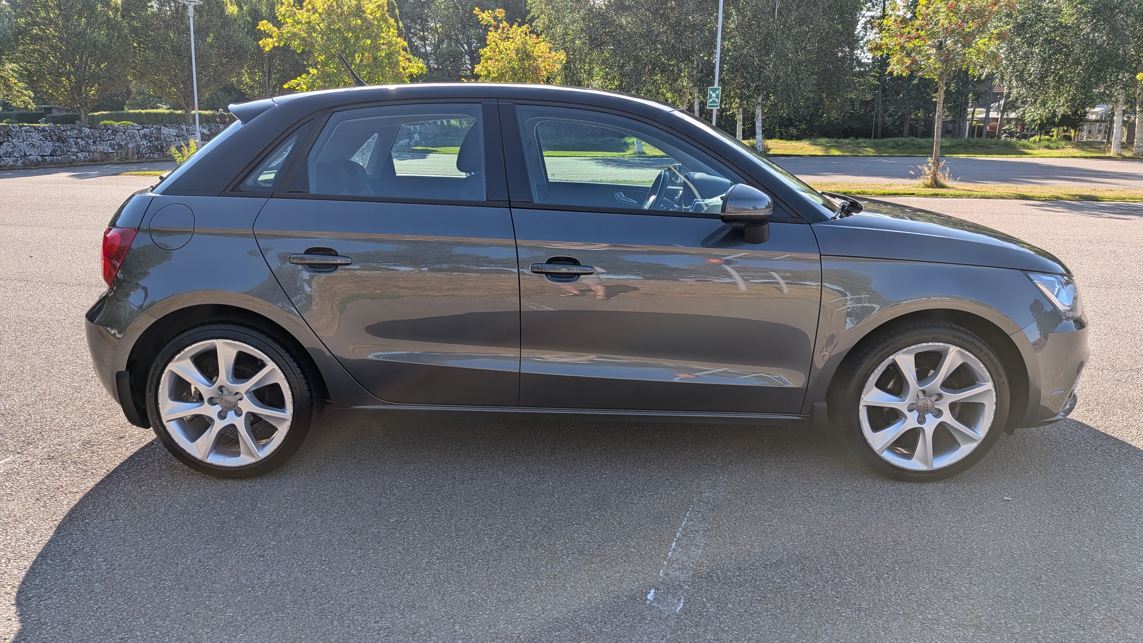 Audi A1 Sportback 1.6 TDI S Tronic 2014, bild 2/9
