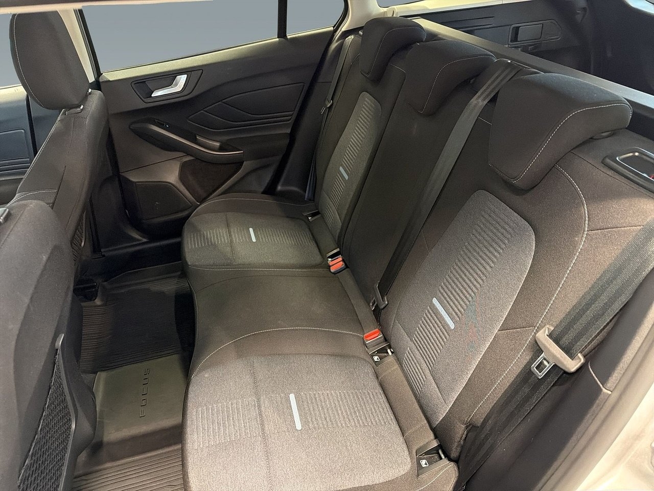 Ford Focus 2023, bild 6/8