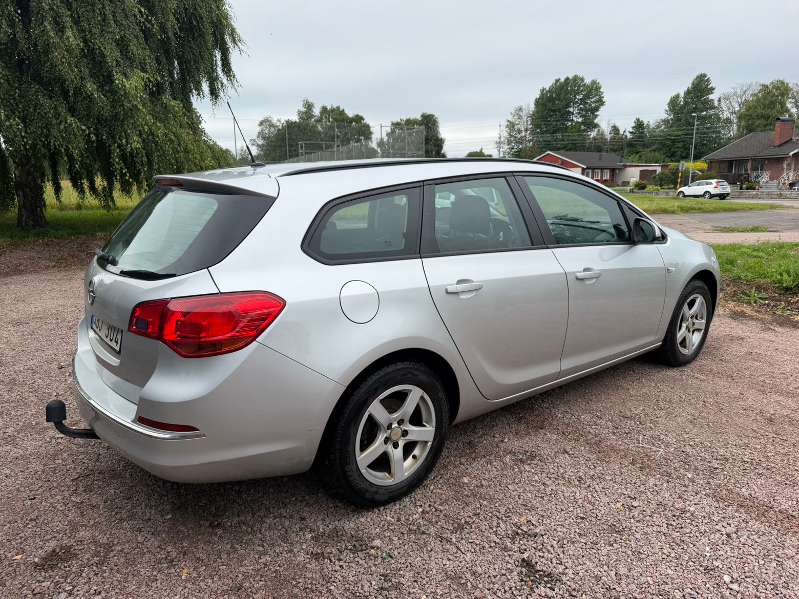 Opel Astra Sports Tourer 1.6 Manuell 2013, bild 3/7