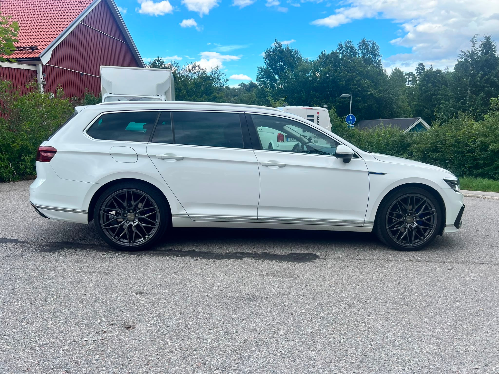 Volkswagen Passat 2020, bild 3/9