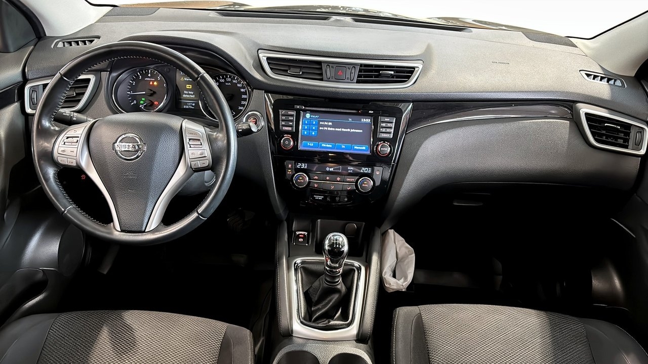 Nissan Qashqai N-Connecta 2017, bild 4/10