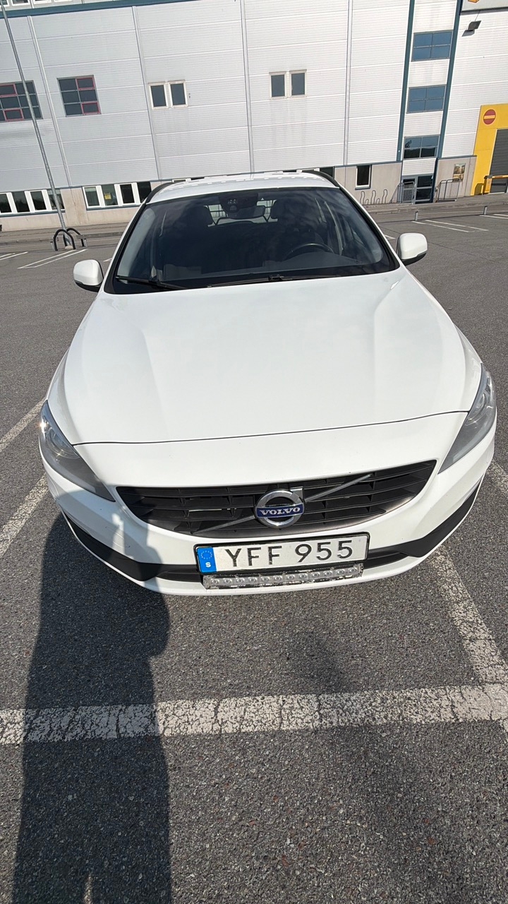 Volvo V60 D2 Geartronic 2017, bild 3/18