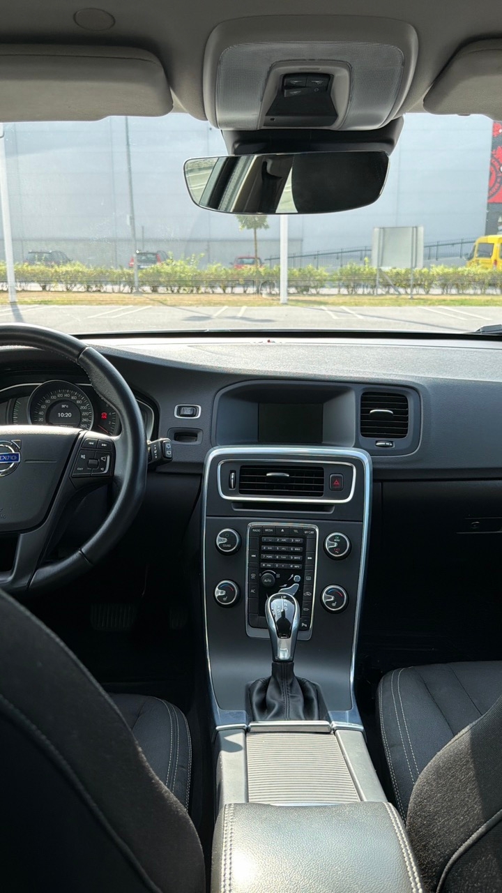 Volvo V60 D2 Geartronic 2017, bild 6/18